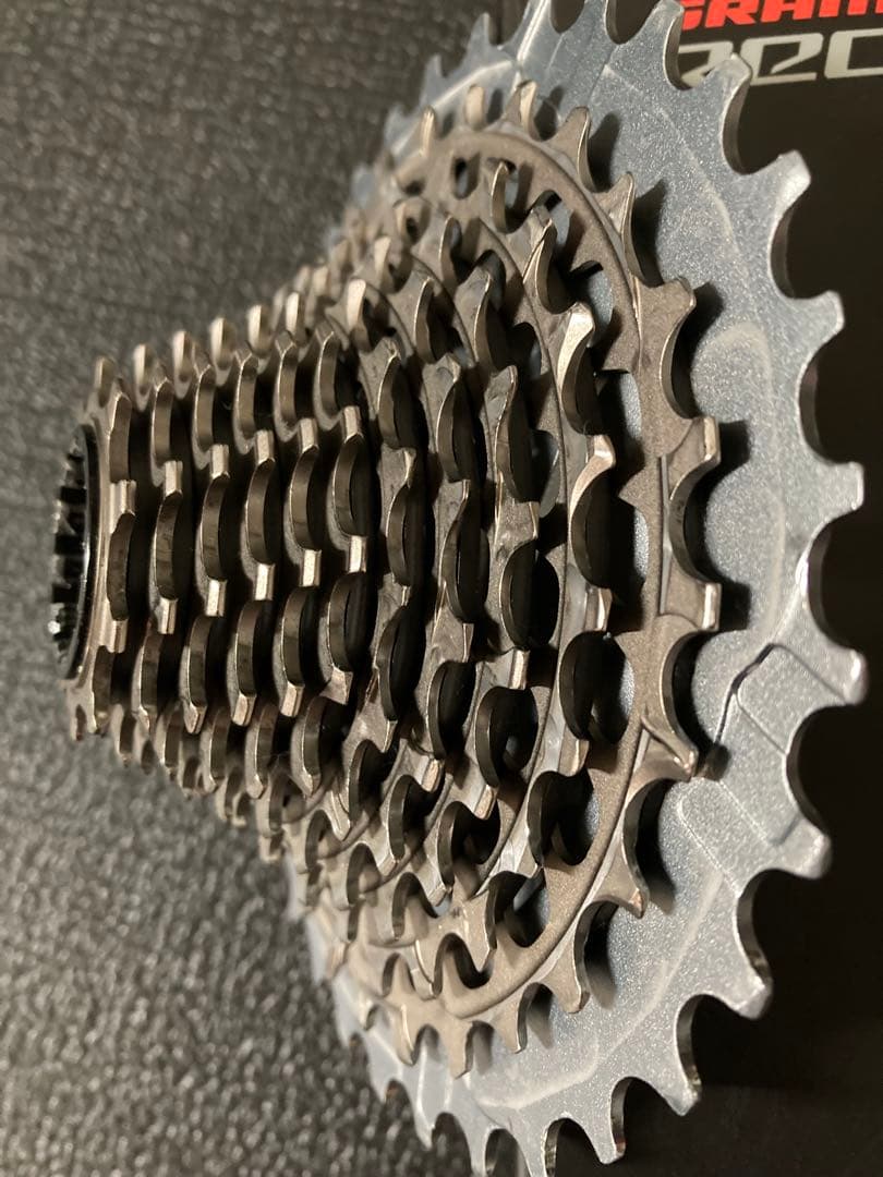 SRAM RED 12速スプロケット 10-33T