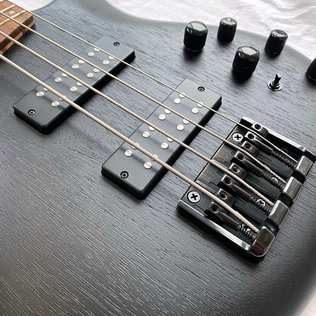 Ibanez ベース SR300EB 木目 ブラック