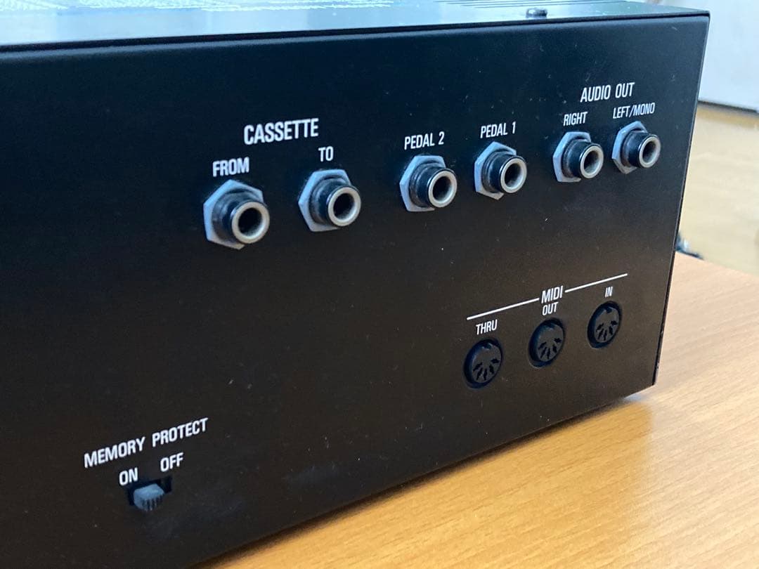 「修理」Oberheim Matrix 6R アナログシンセサイザー