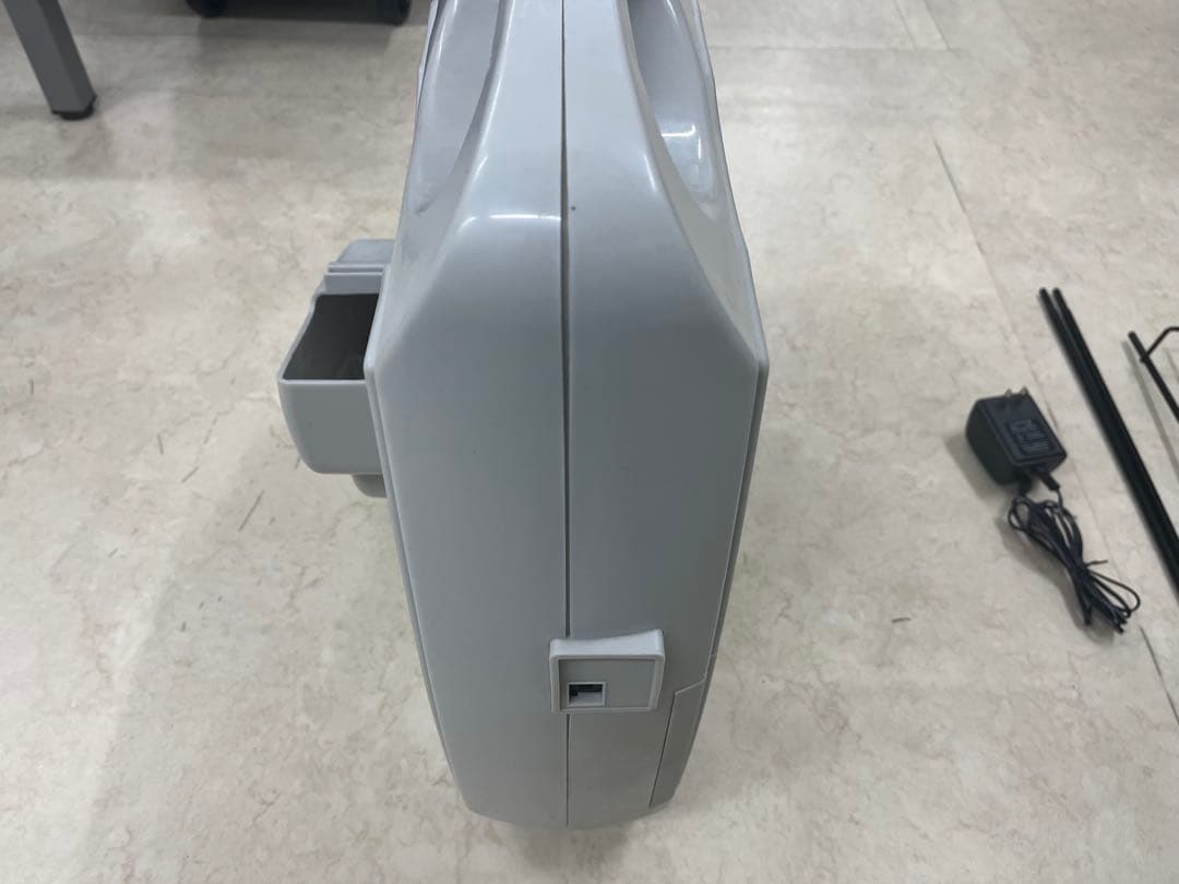 トスマシン　 (軟式、硬式どちらも可　トスマシーン)