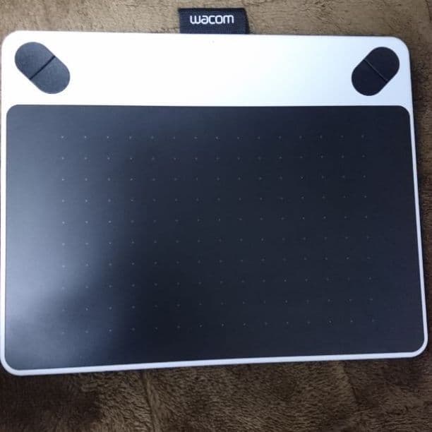 INTUOS ペンタブ wacom