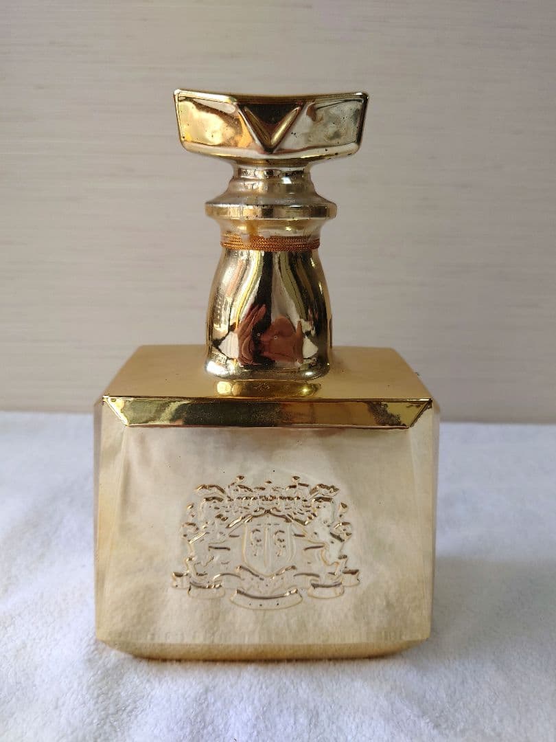 記念ゴールドボトル　サントリー　ウイスキー　ローヤル 干支　未歳