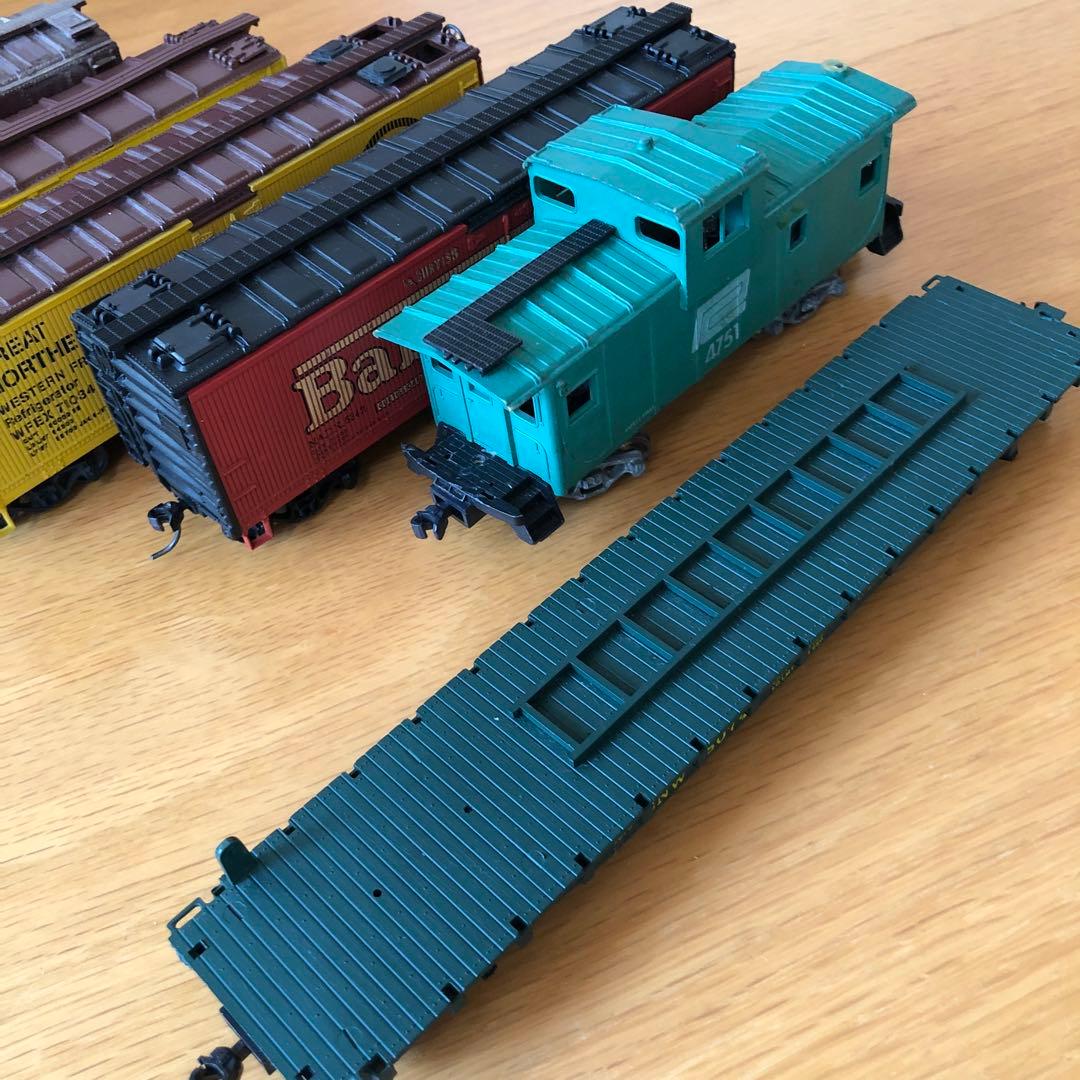 HOゲージ米国型貨物車両９両セット