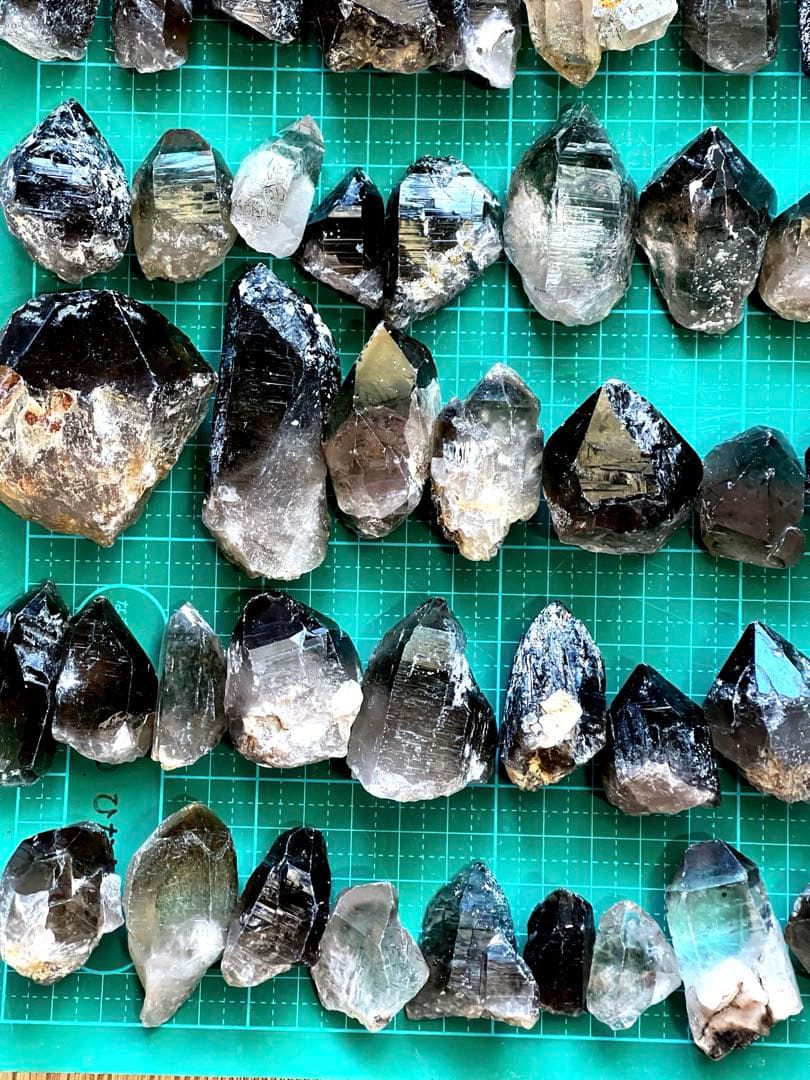 天然スモーキークォーツ・トルマリン　72　＋21点セットプリゼント・ベトナム産