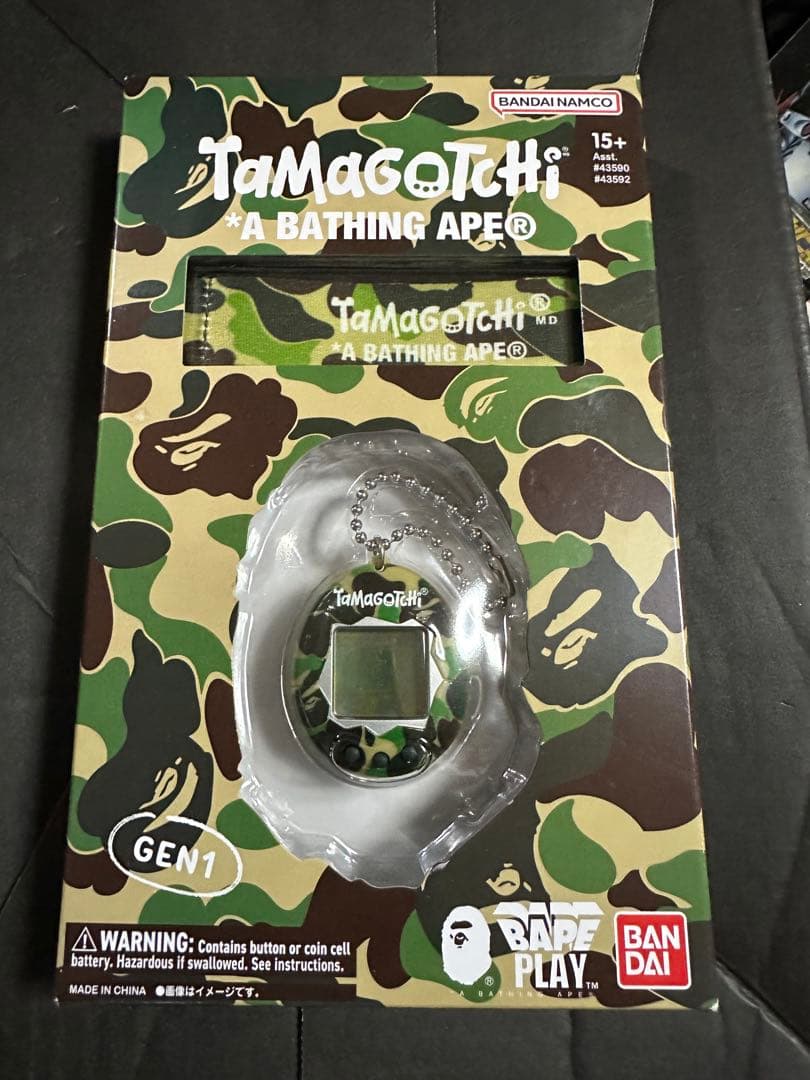坂本　未使用品　BAPE Tamagotchi Gen1 エイプたまごっち
