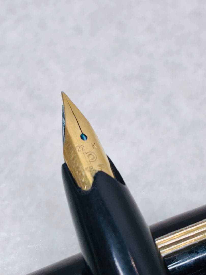 希少 PLATINUM プラチナ 万年筆 22金 22K 黒 細字 ビンテージ