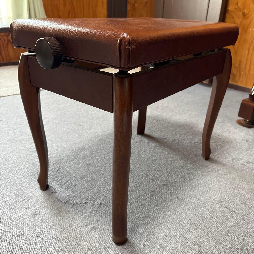 ヤマハ アップライトピアノ 木目 ブラウン 付属品付き