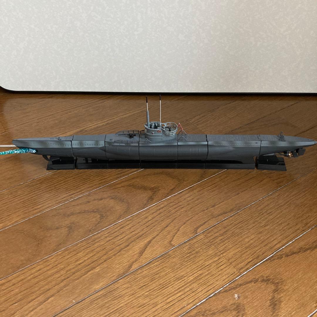 タルガ　高密度模型U-ボート迷彩モデル1/144潜水艦内部構造付き