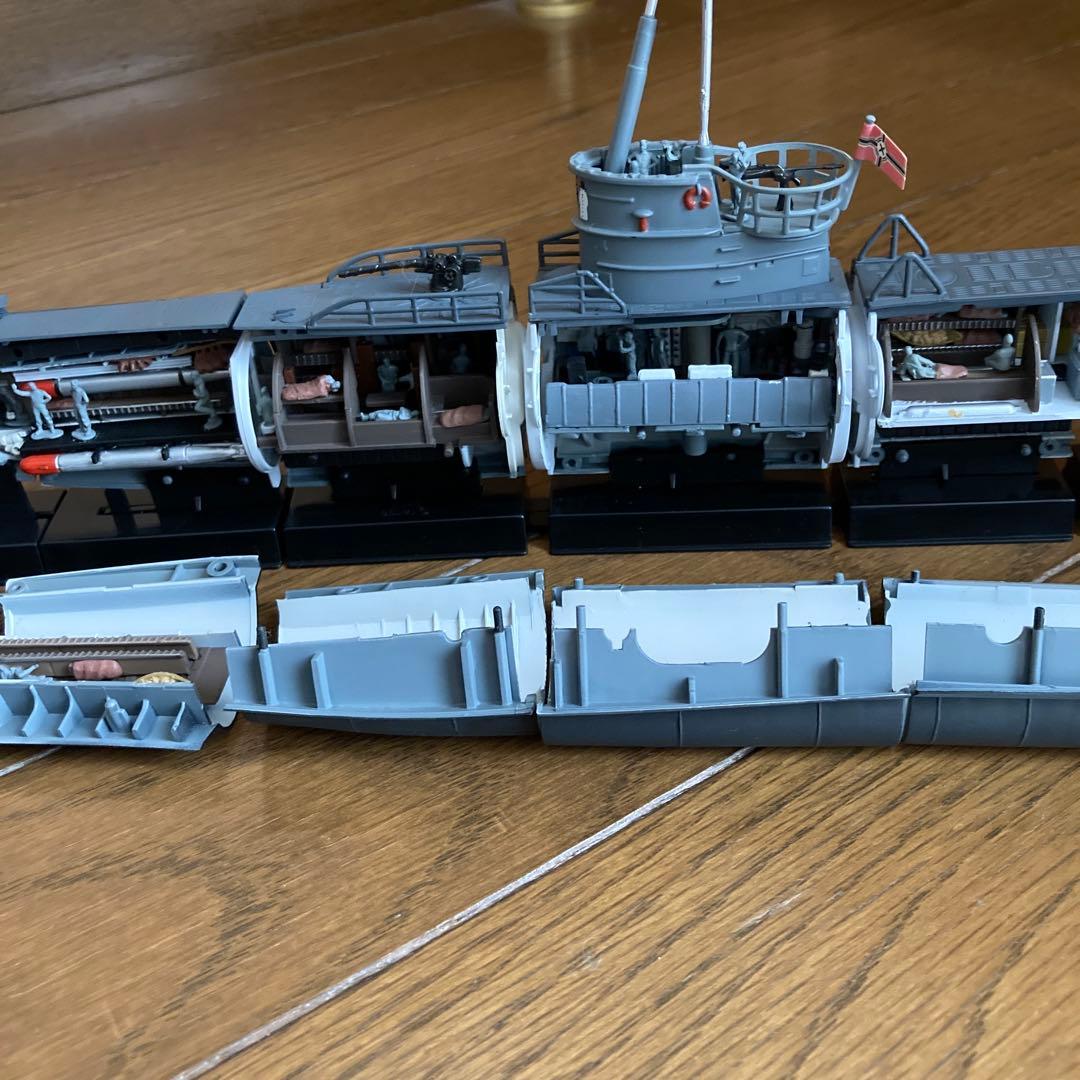 タルガ　高密度模型U-ボート迷彩モデル1/144潜水艦内部構造付き