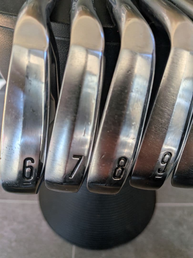 ●メーカーカスタム　美品●スリクソンZXi7 DGS-200 5本（6-P）