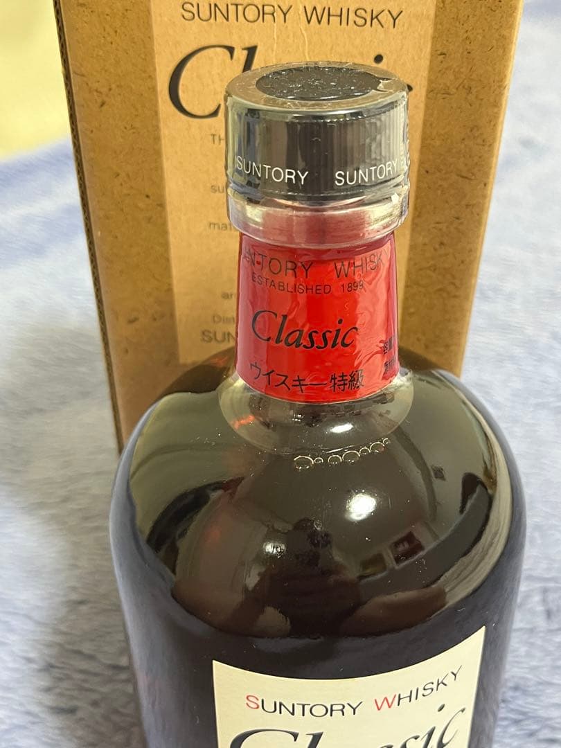 サントリー ウイスキー クラシック 特級700ml
