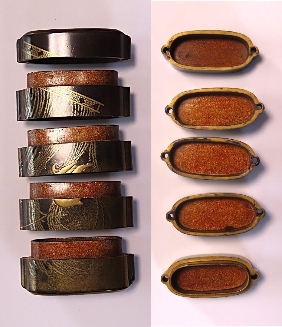 猿回し蒔絵印籠（根付　猿）