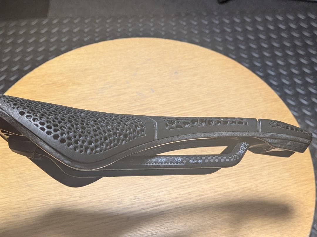 Prologo Scratch M5 ３D MSS PAS NACKサドル