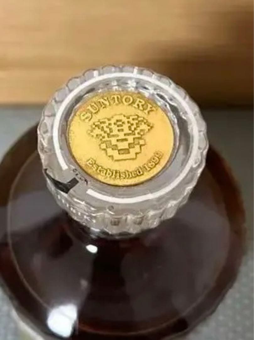 サントリー ウイスキー 響21年 700ml 金キャップ　ゴールドラベル