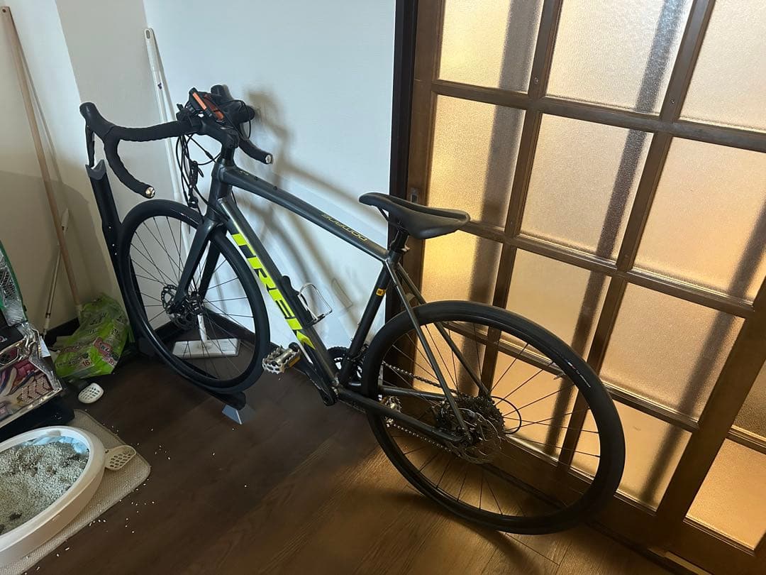 Trek Domane AL 3 Disc サイズ56 スポーツロードバイク