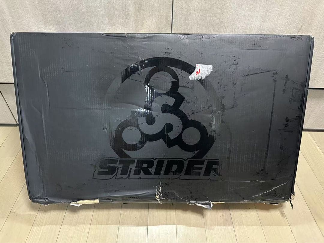 STRIDER ストライダー　数量限定　ST-R　カーボン　新品　箱訳あり