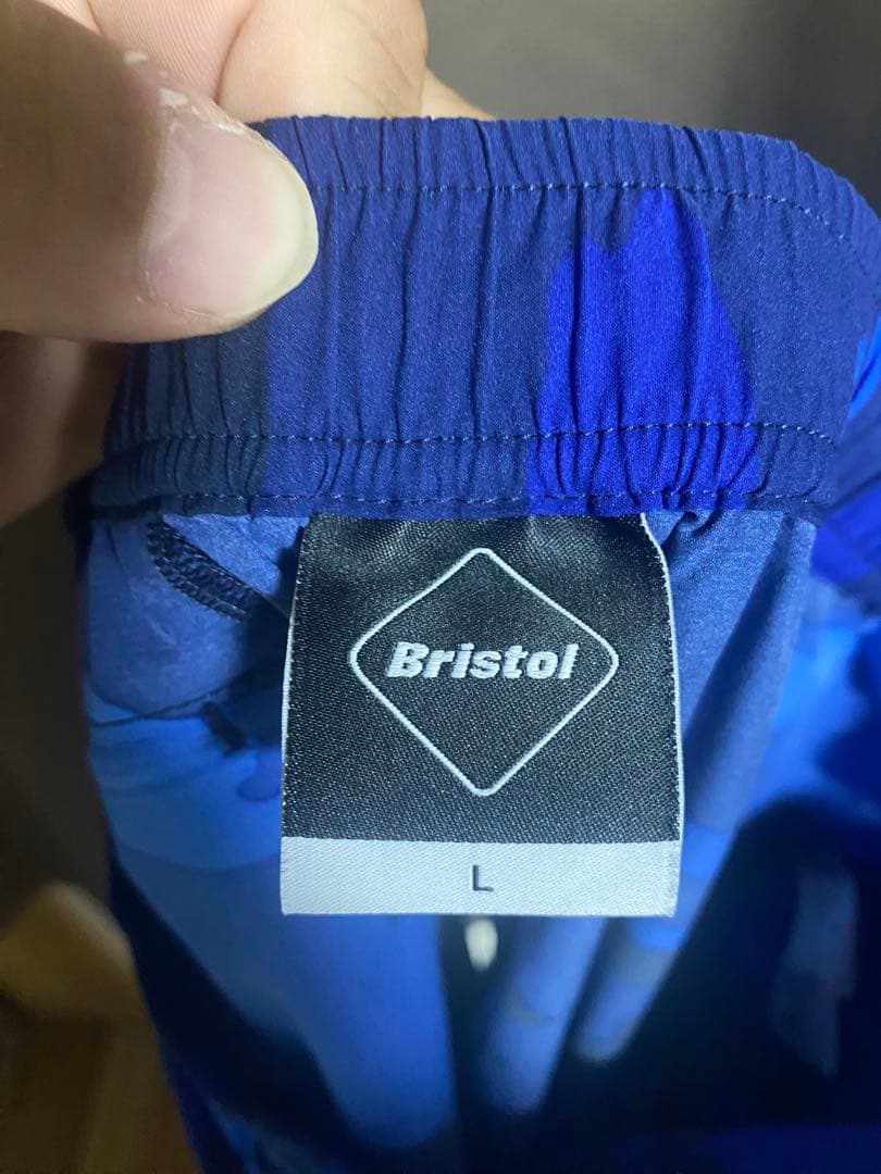 や*ん様 Bristol 迷彩柄 ハーフパンツ