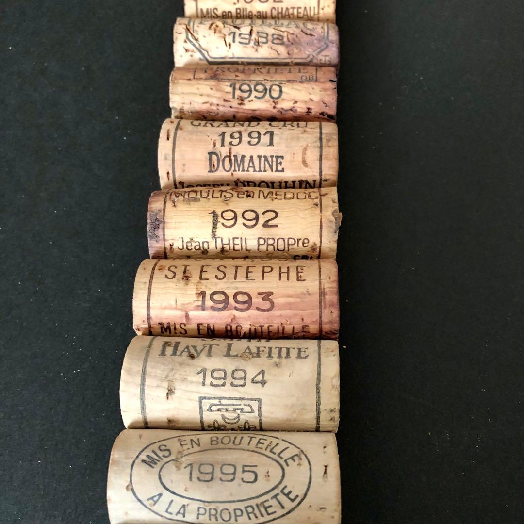 ヴィンテージワインコルク　 コルクアート エレキギター　ハンドメイド　インテリア