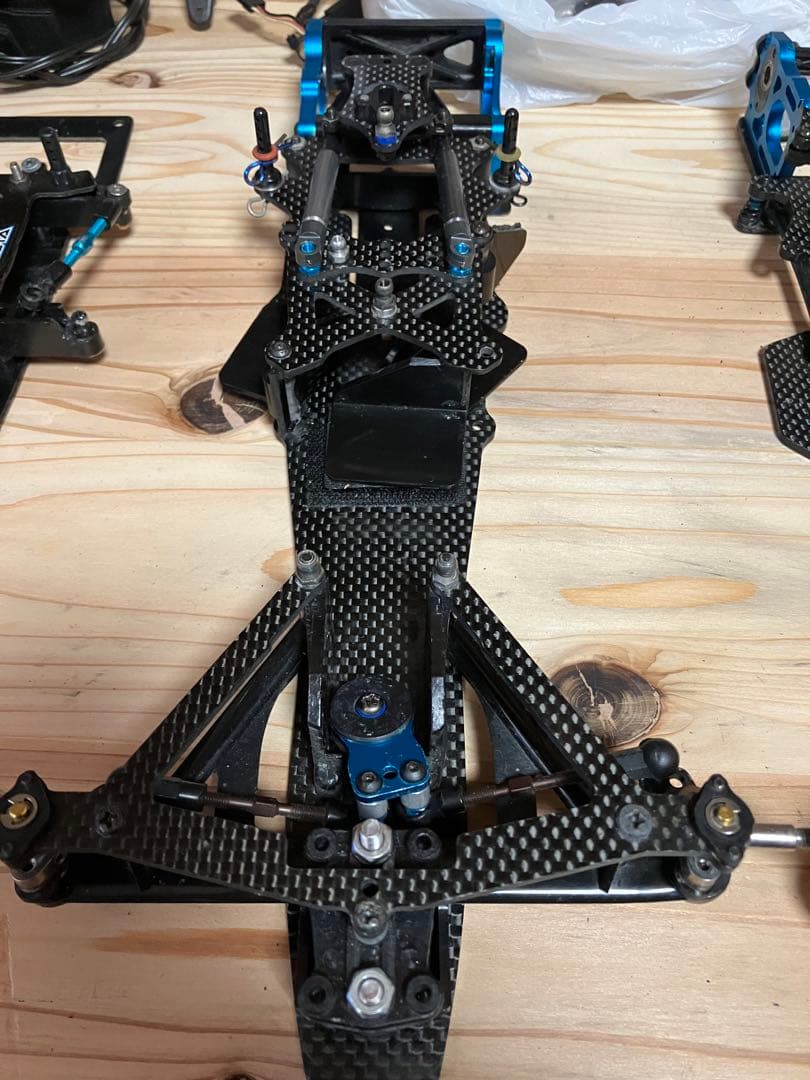 タミヤ、サーパントカーボンファイバーＦ1ラジコンシャーシセット ジャンク品