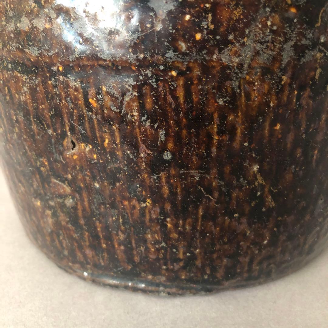 古い壺　小信楽？　古丹波？