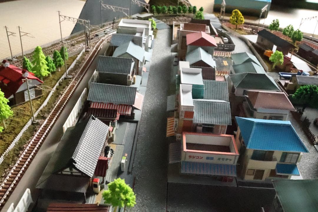 Nゲージ自作ジオラマ　トミックス線路　田舎の駅、風景　複線走行可