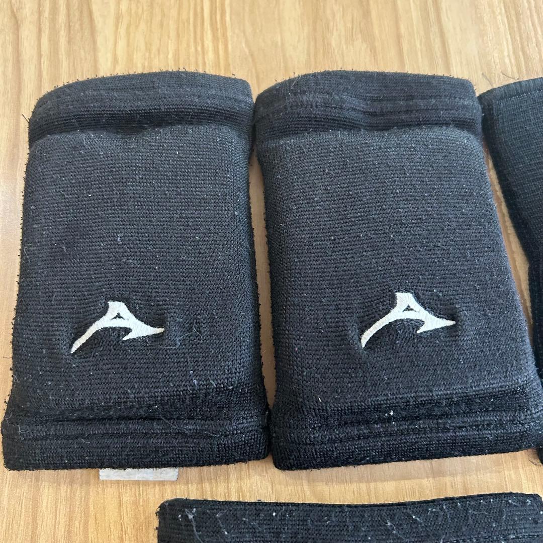 【送料込み】バレーボール ミズノ 肘サポ アシックス 膝サポ 子ども おまけ付き