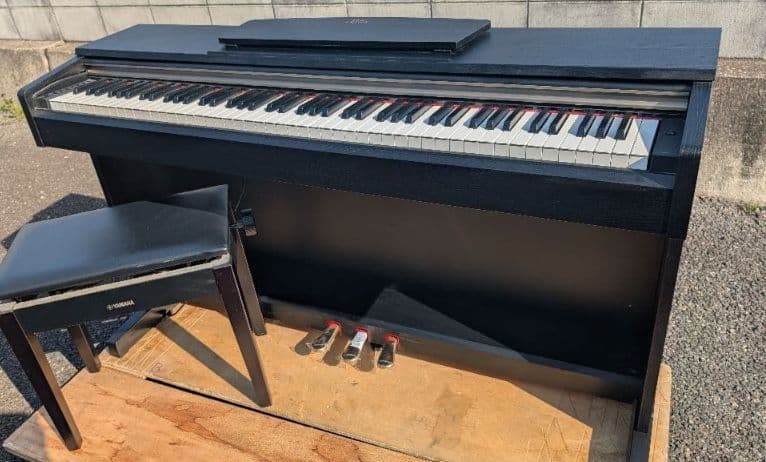 送料込 YAMAHA 電子ピアノ ARIUS YDP-161R 12年製激美品