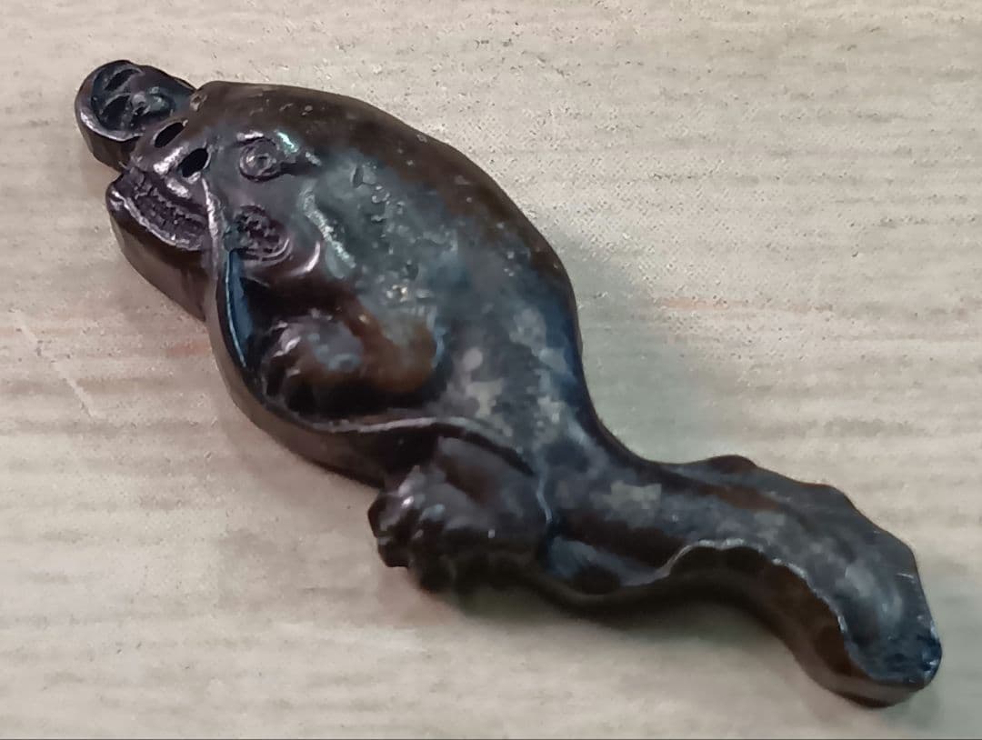 煙草入れ／鯰前金具