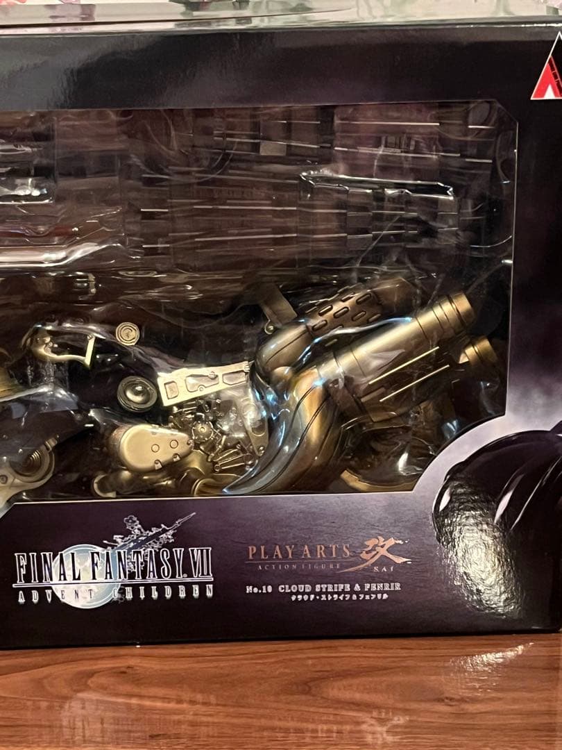 希少 新品 未開封 PLAYARTS改 クラウド・ストライフ&フェンリル