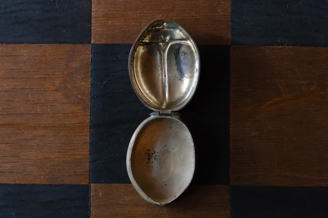 イギリスアンティーク｜てんとう虫のピルケース