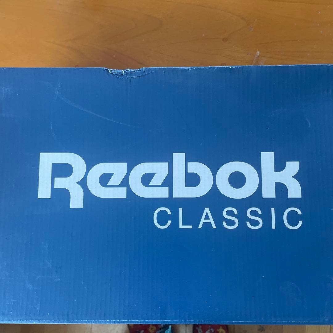 新品★Reebok インスタポンプ スニーカー 青黒