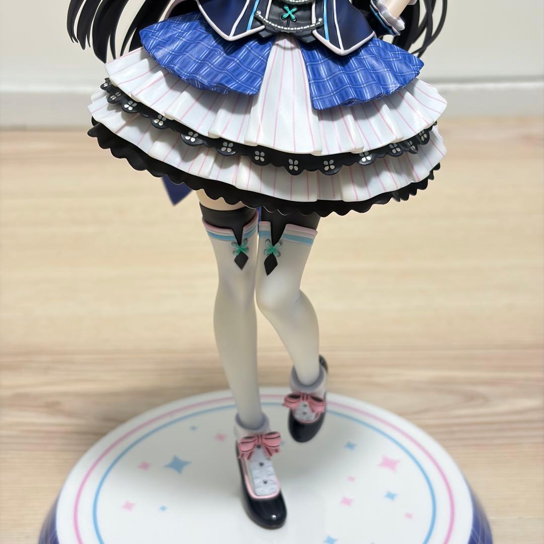 月ノ美兎 「にじさんじ」 1/7 PVC製塗装済み完成品