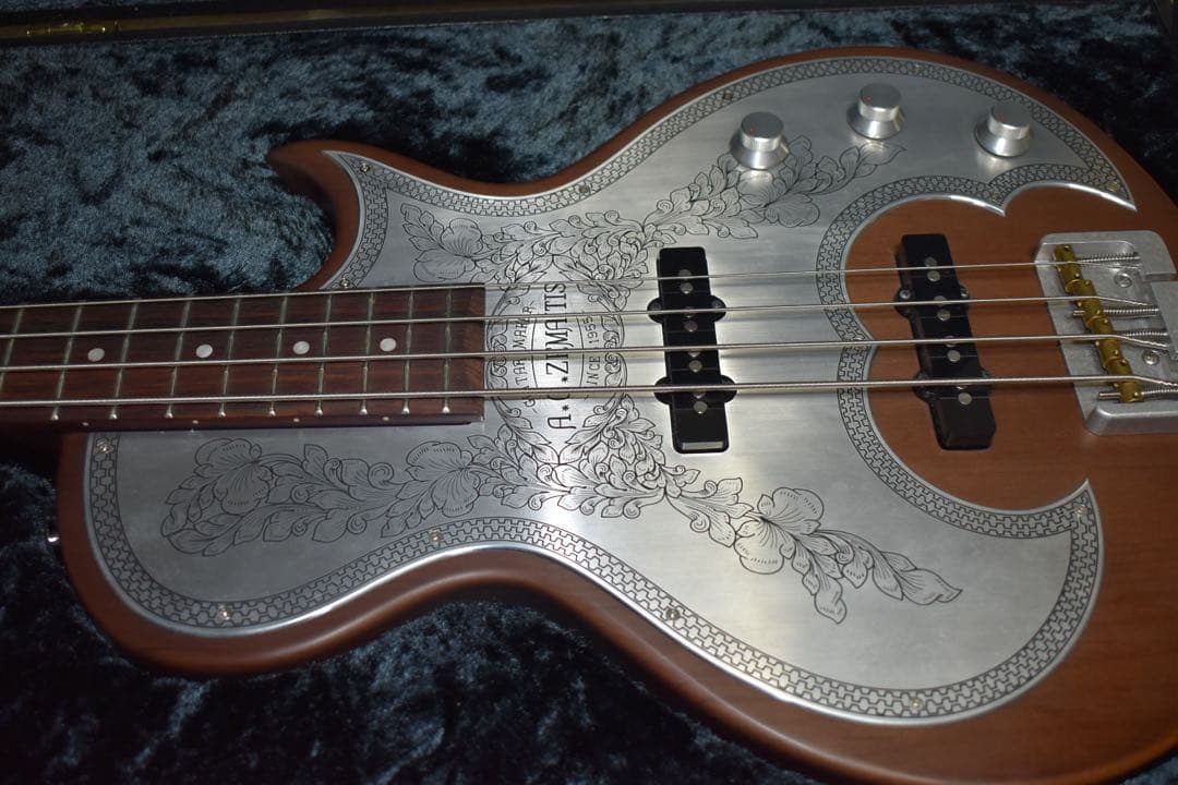 ベース Zemaitis Antanus Bass