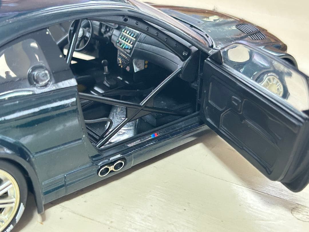 ハ*チ様  M3 GTRダークグリーン ミニカー 1/18