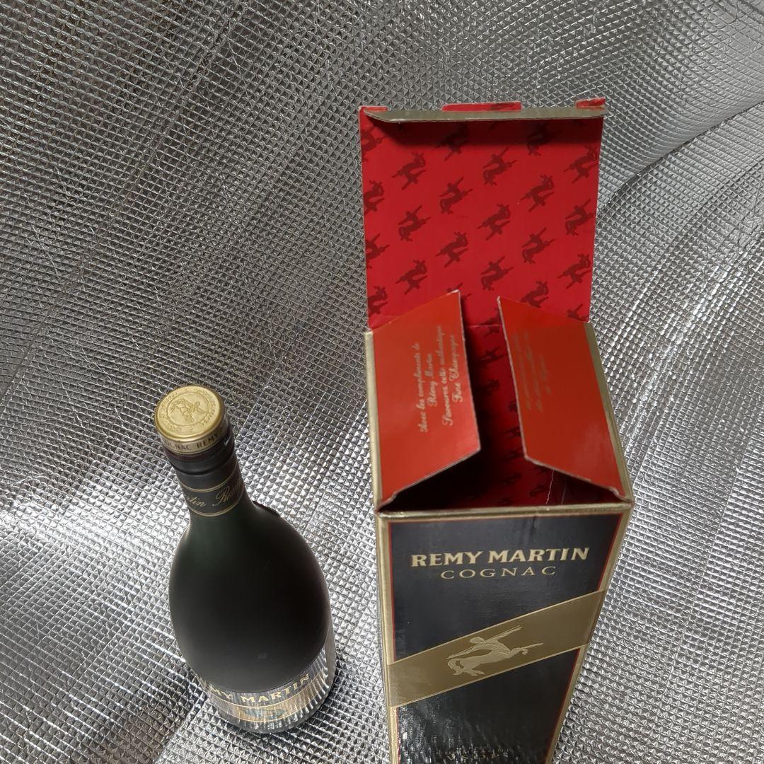 REMY MARTIN コニャック VSOP 750ml 箱入り　古酒