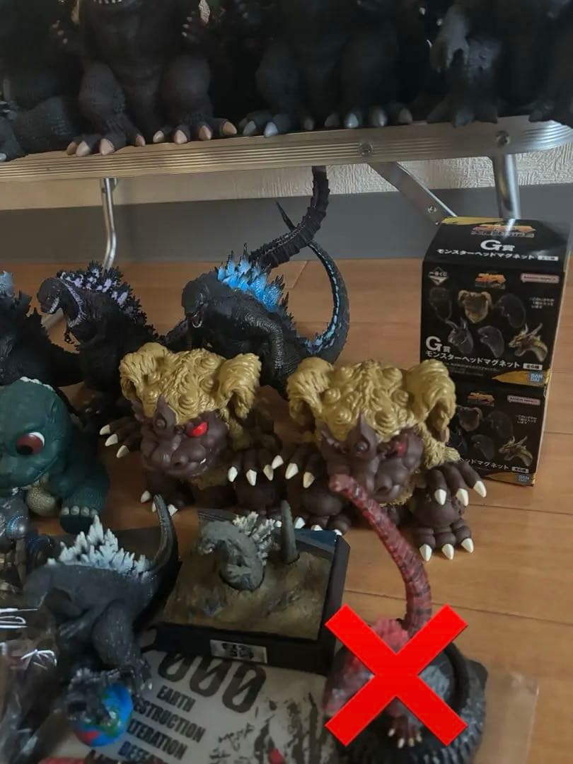 ゴジラ　シンゴジラ　キングギドラ　鎮座獣　東宝怪獣　フィギュアセット多数