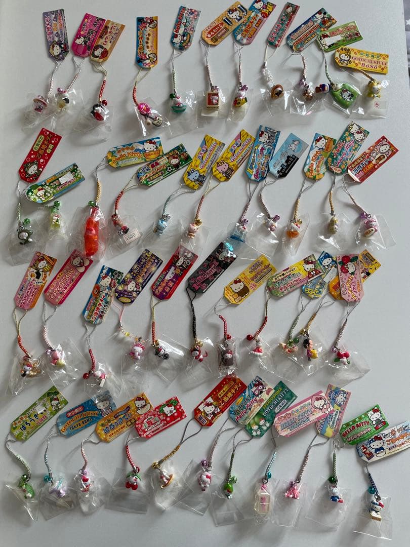 ご当地キティ　根付け　まとめ売り