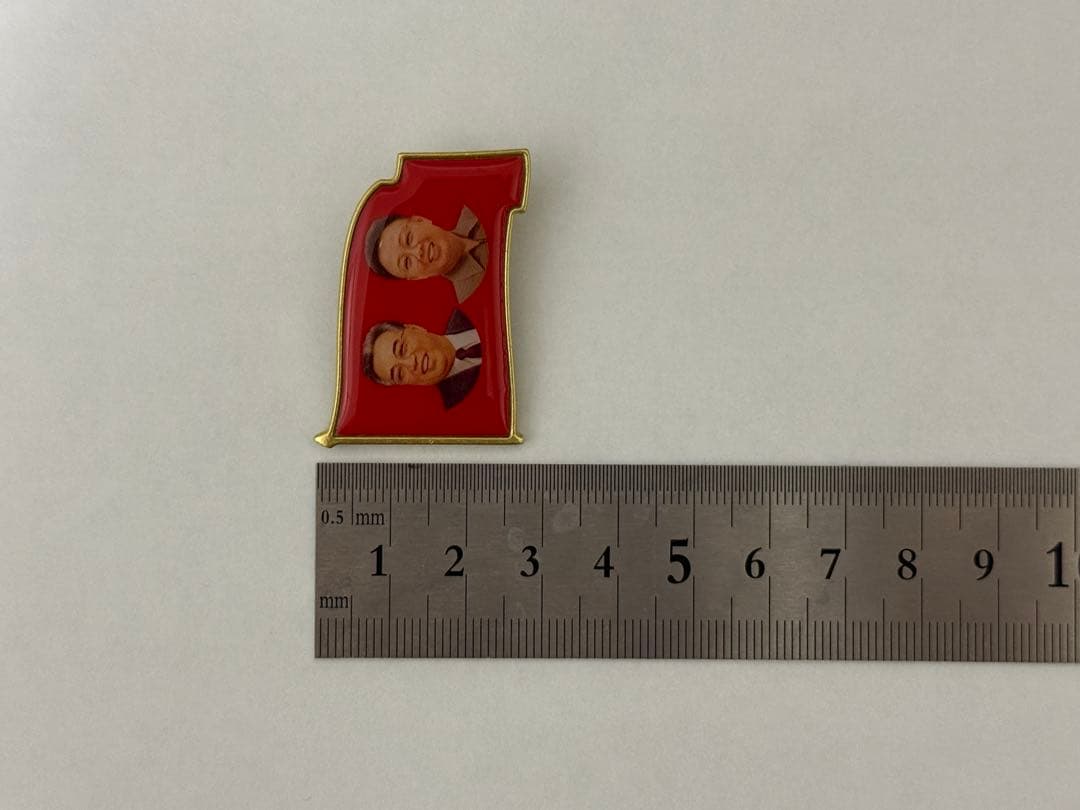 北朝鮮 朝鮮 バッジ 金日成 金正日 肖像徽章 希少 コレクション ピンバッジ