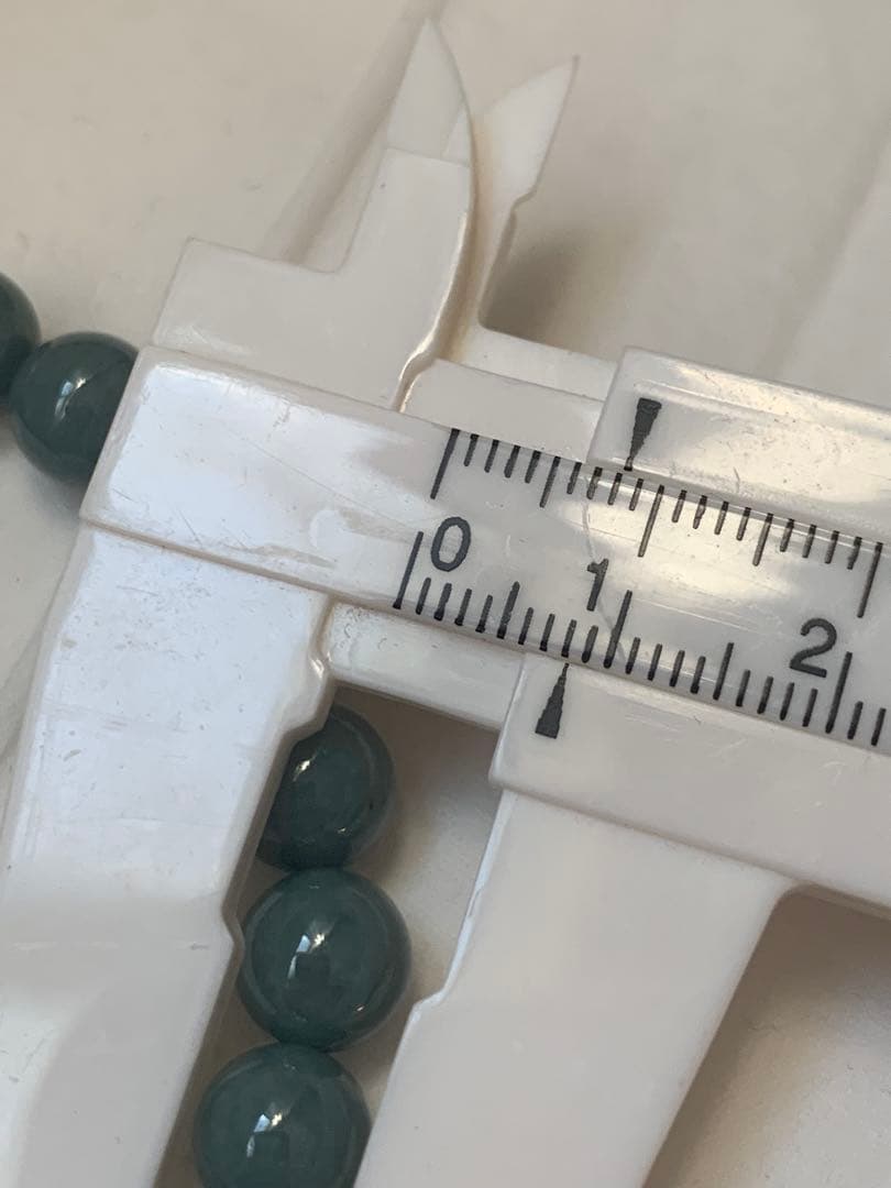 小滝青翡翠　糸魚川本翡翠ブレスレット　ヒスイ　翡翠　ヒーリング　コン沢　ひすい