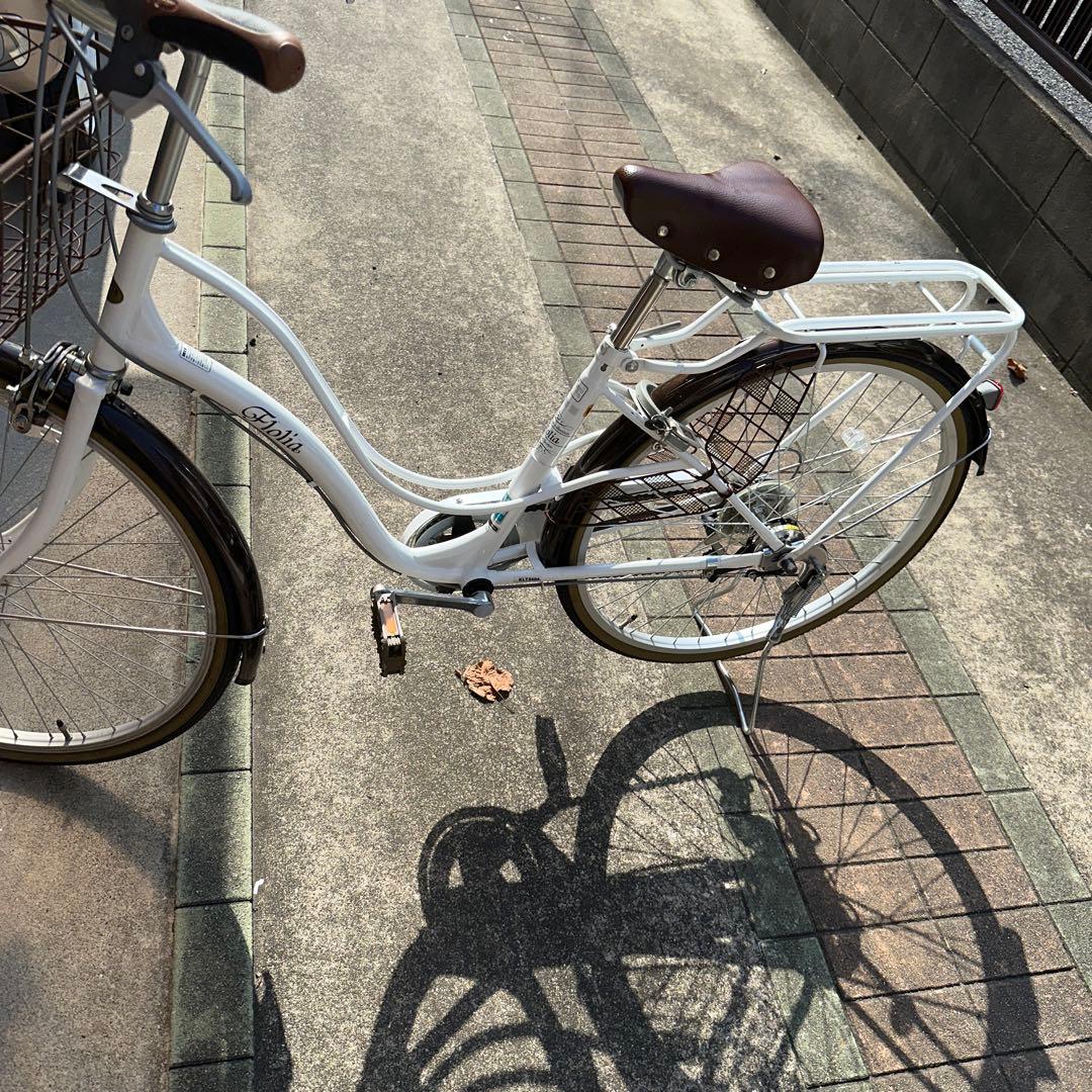 ダイワ　フローリア　26インチ　ホワイト(江戸川区発)引き取り限定