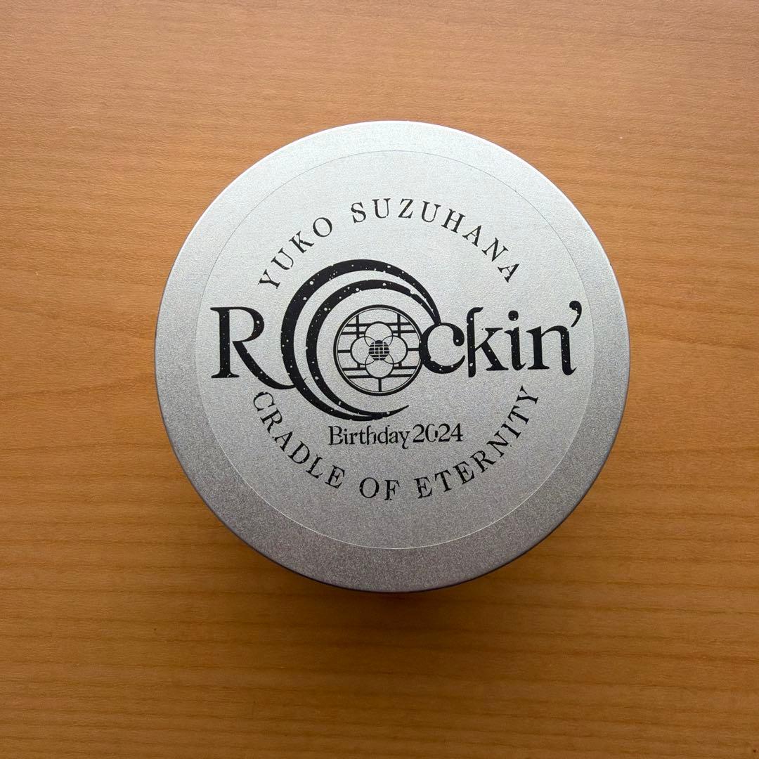 鈴華ゆう子　バースデー記念モデル腕時計