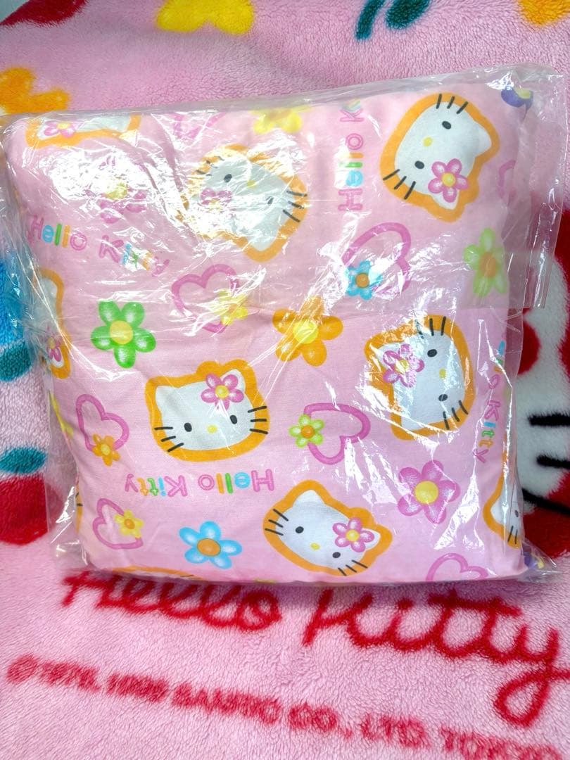 新品　激レア　カオハナ　ハローキティ　クッション　ボアポーチ　携帯ケース レトロ