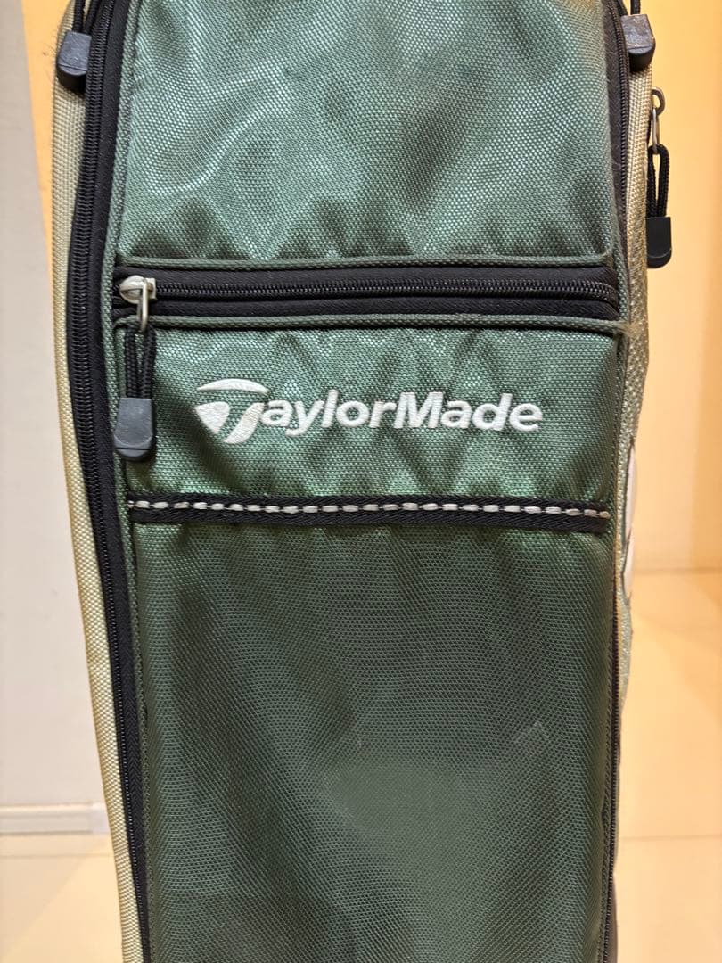 TaylorMade ゴルフバッグ・キャディバッグ　カーキ