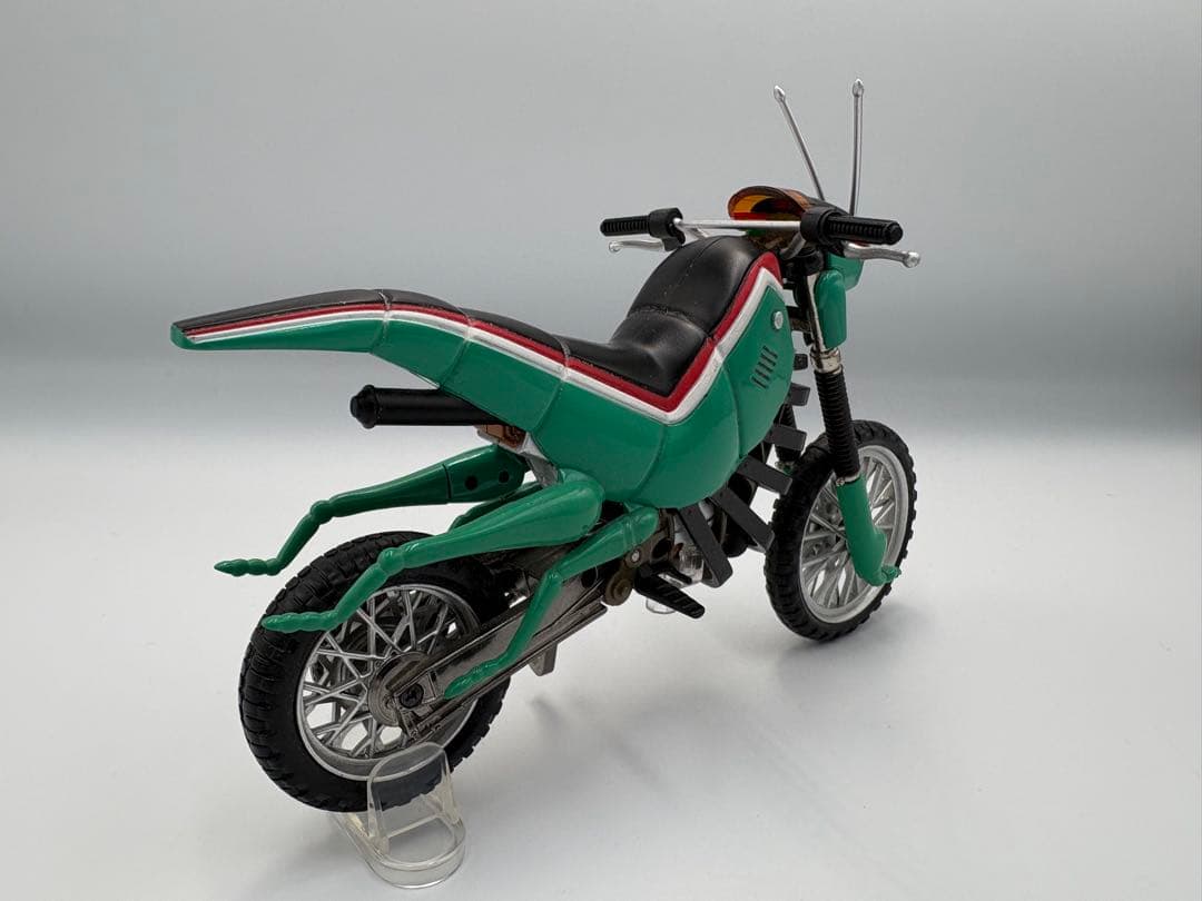 バンダイ S.H.Figuarts 仮面ライダーBLACK バトルホッパー