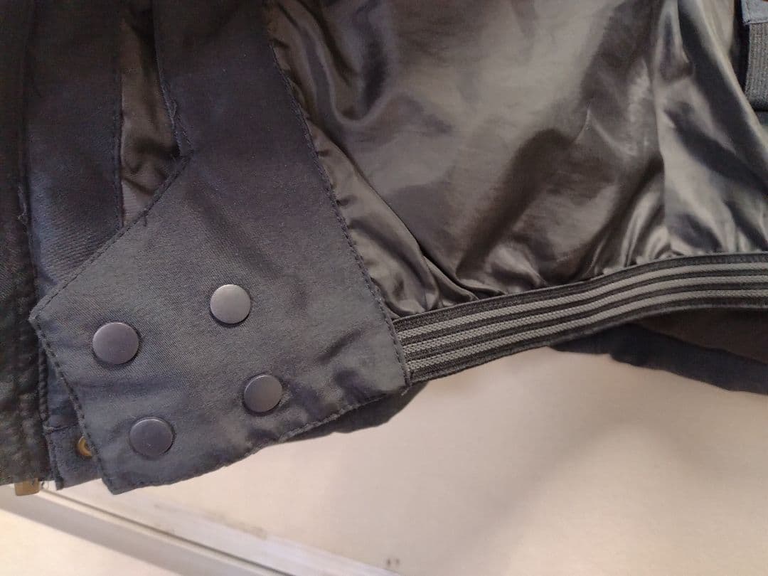 QUIKSILVER MISSION SOLID クイックシルバー Mサイズ 黒