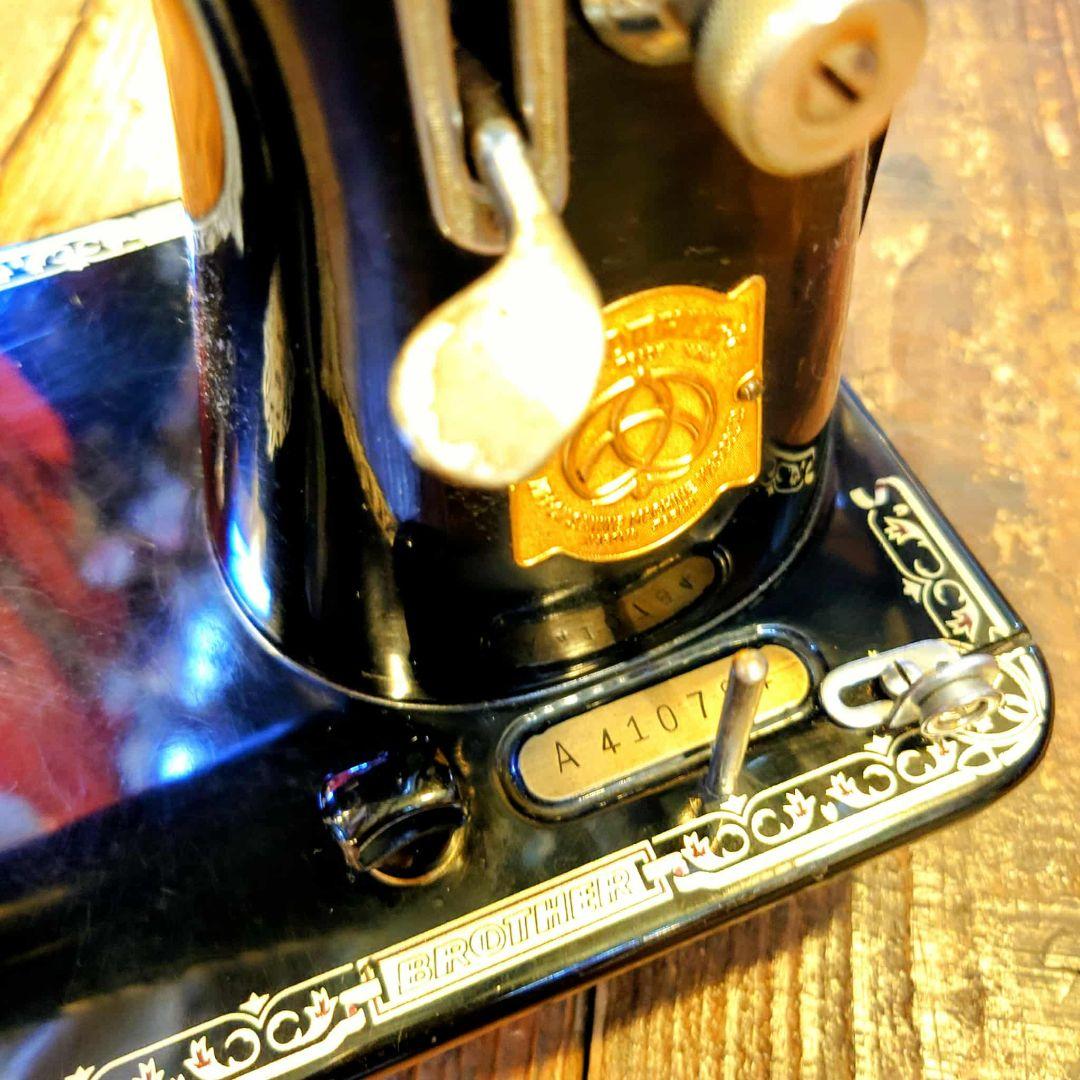 ブラザーミシン　黒色　Brother　昭和レトロ　ヴィンデージ