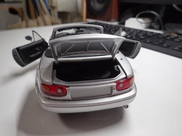 GATE 1/18 マツダ ユーノス ロードスター シルバー外3点セット