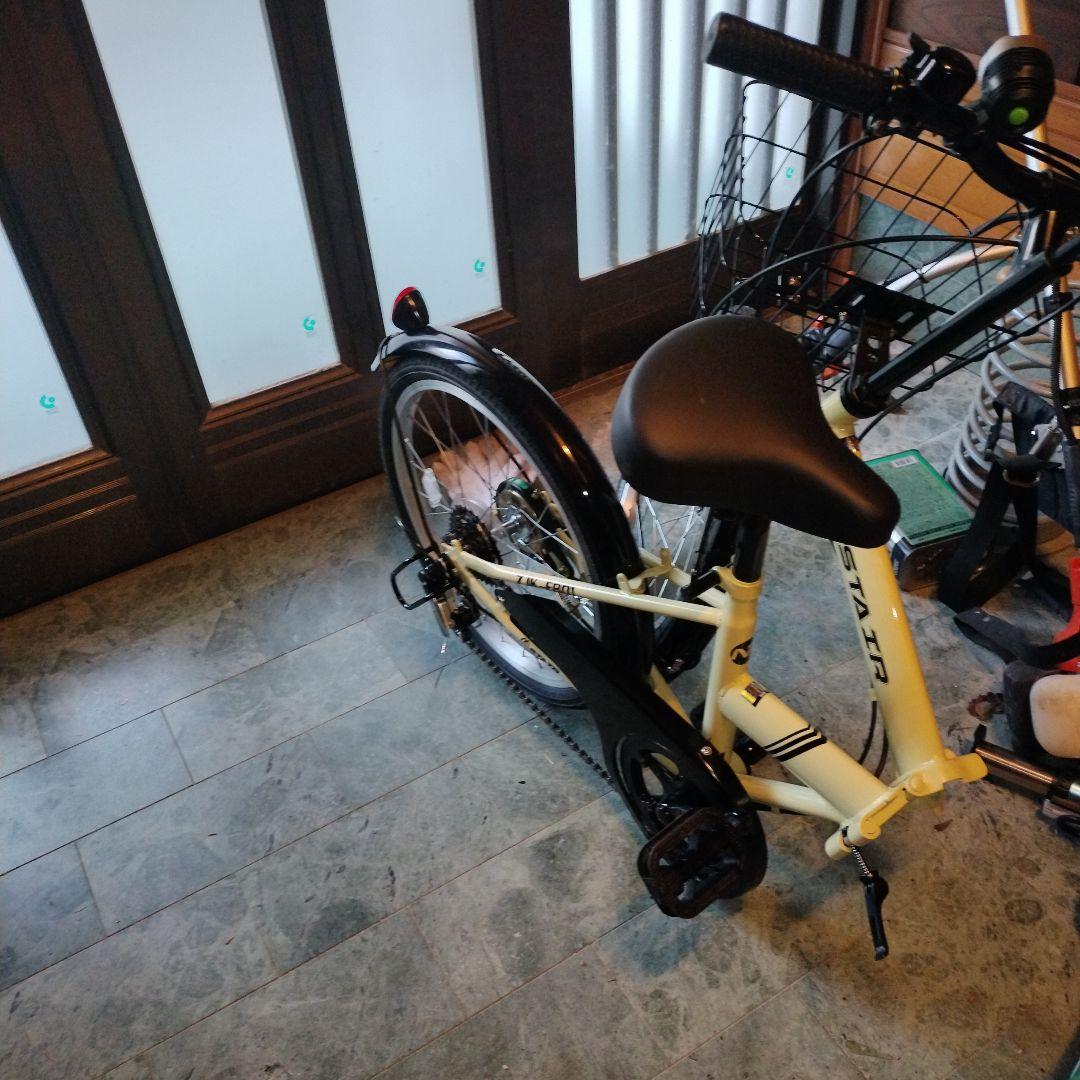 折り畳み自転車 20インチ シマノ６段変速 カゴ　ライト　チェーン　空気入れ