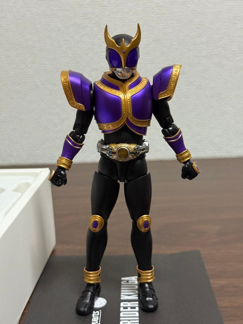 真骨彫　仮面ライダークウガ　ライジングタイタン