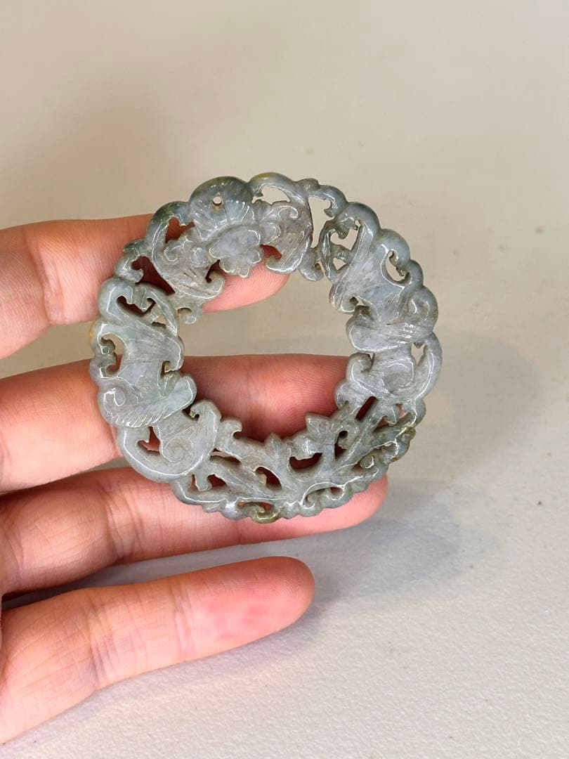 中国 清代 翡翠 镂空彫 圆環 蝙蝠文 有孔 吊りペンダント 古美術品